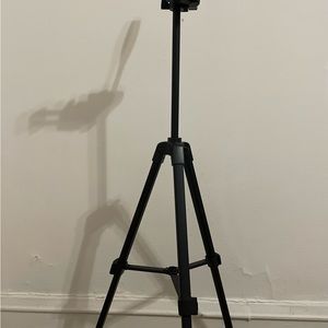 63" Tripod for iPad and iPhone, Camera Tripod Stand for Cell Phone/Tablet